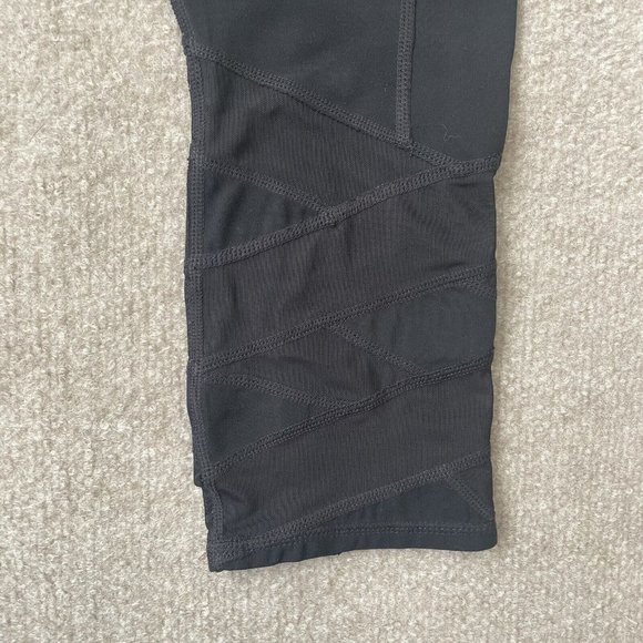 Athleta Leggings Womens XS Black Crop 3 Pair Lot Capri Yoga Pants Workout Active - Picture 3 of 13
